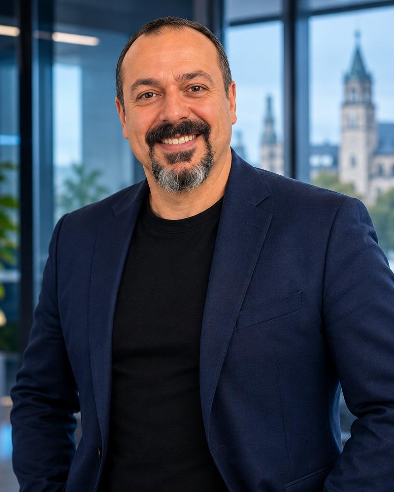 Ahmet Akay, Geschäftsführer von Ki Kompass